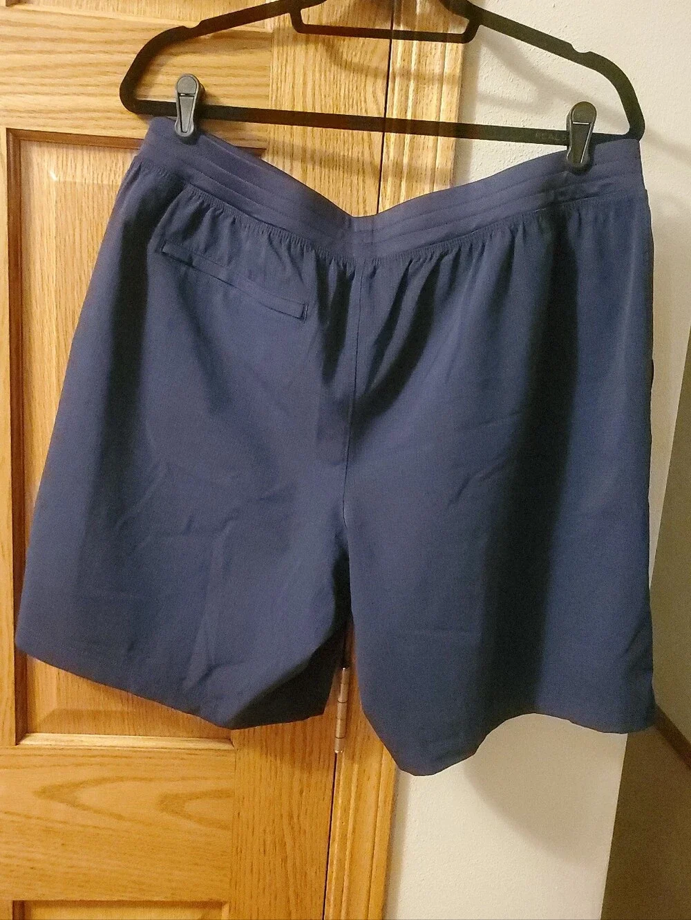 Under Armour Men's Motivate Navy Blue Embroidered Logo Athletic Size XL Shorts